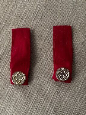 Set of 2 Red Magnetic Clothing Cinchers/Poppy Clips